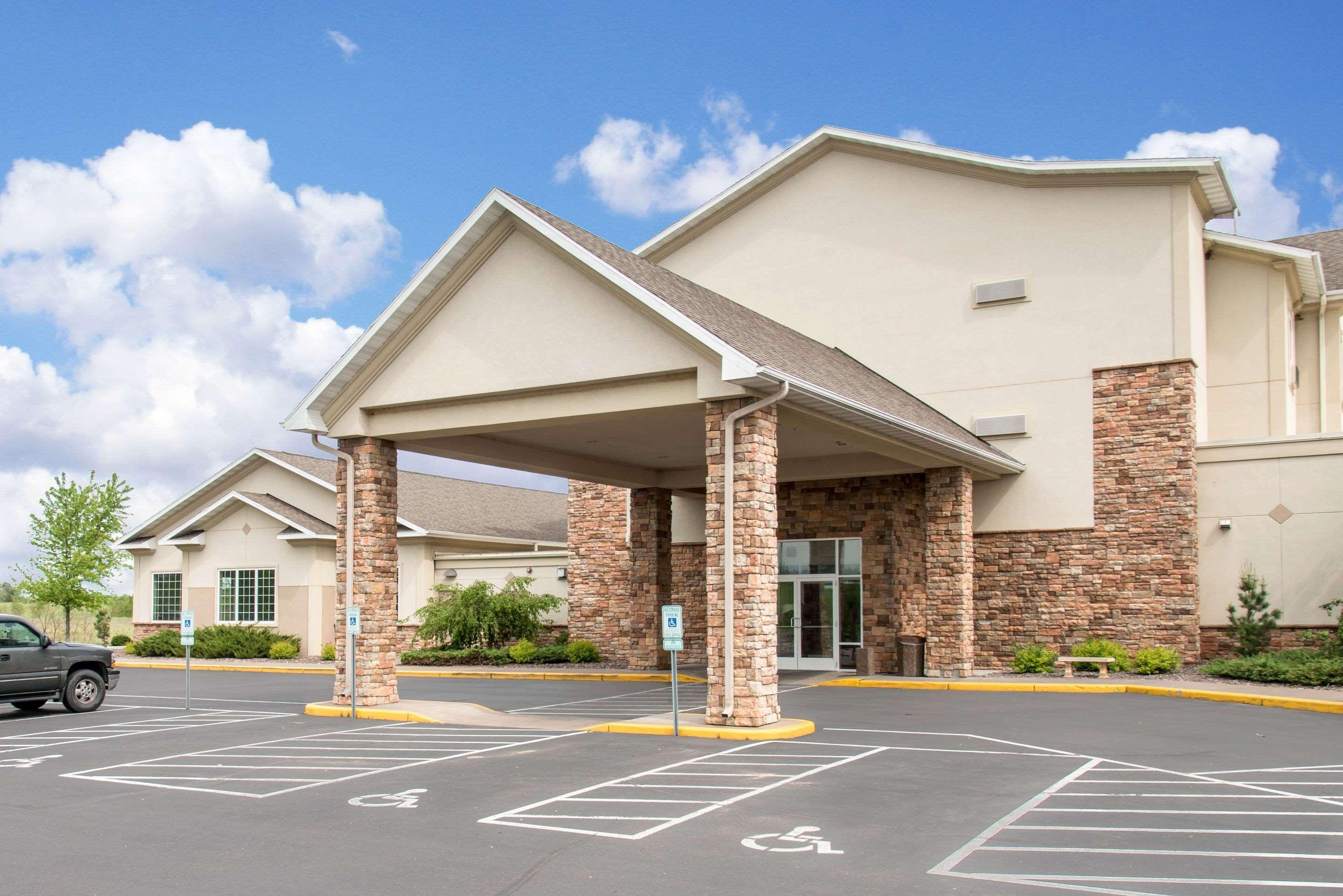 Sleep Inn & Suites Conference Center Eau Claire North Union Exterior foto